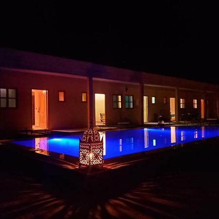 Riad Hotel Les Flamants Merzouga Bagian luar foto