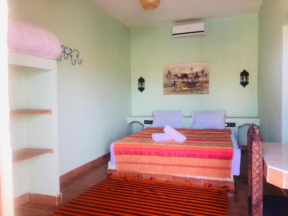 Riad Hotel Les Flamants Merzouga Bagian luar foto