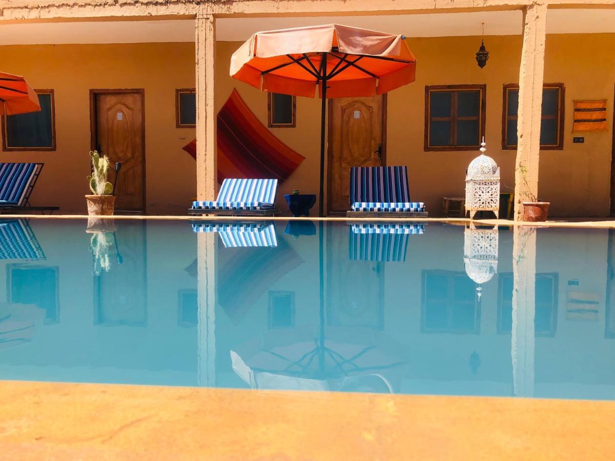 Riad Hotel Les Flamants Merzouga Bagian luar foto
