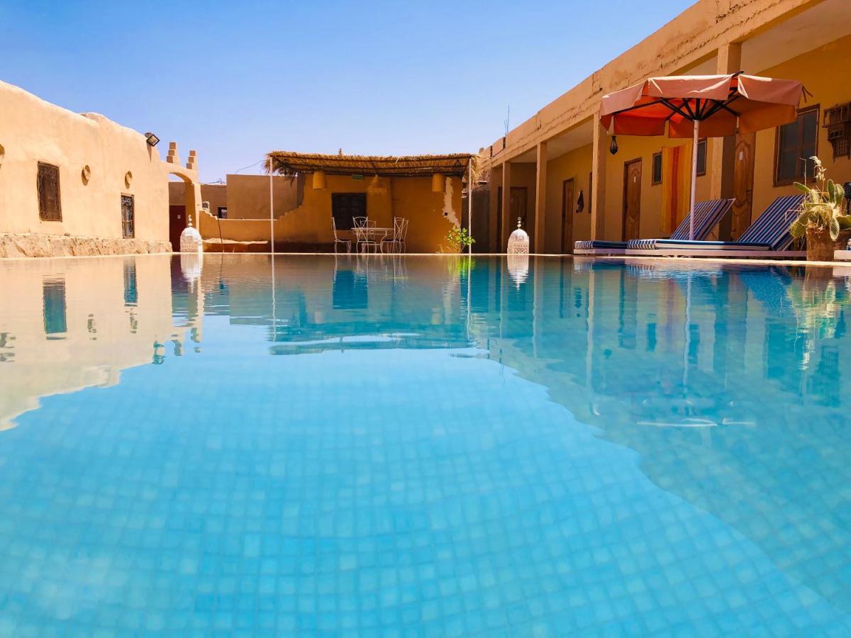 Riad Hotel Les Flamants Merzouga Bagian luar foto