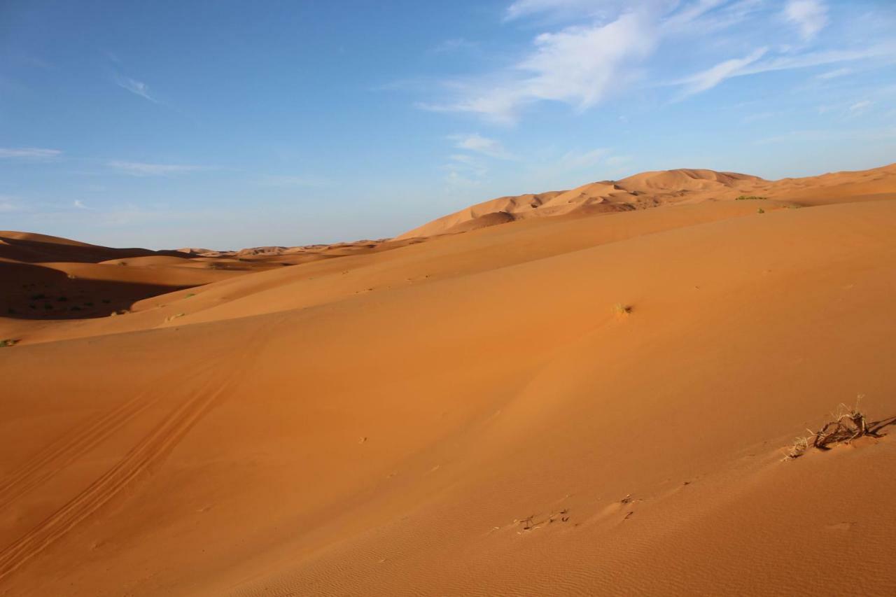 Riad Hotel Les Flamants Merzouga Bagian luar foto