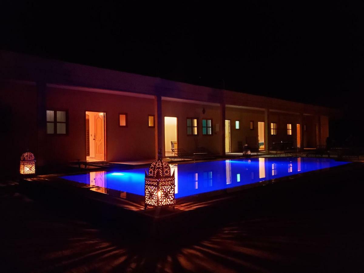 Riad Hotel Les Flamants Merzouga Bagian luar foto