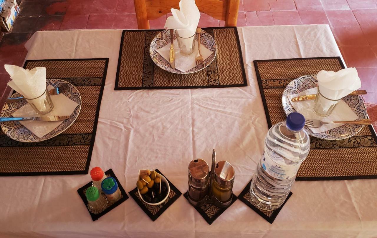 Riad Hotel Les Flamants Merzouga Bagian luar foto